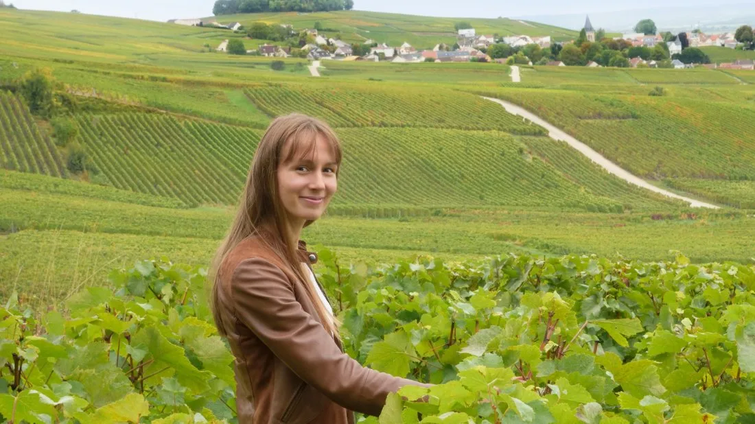 Virginie Bergeronneau in the vines above Ville-Dommange